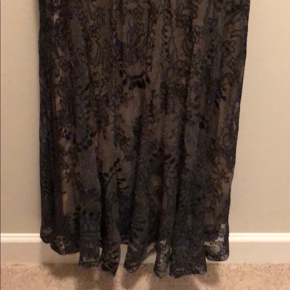 Agaci Dress - Picture 3 of 3